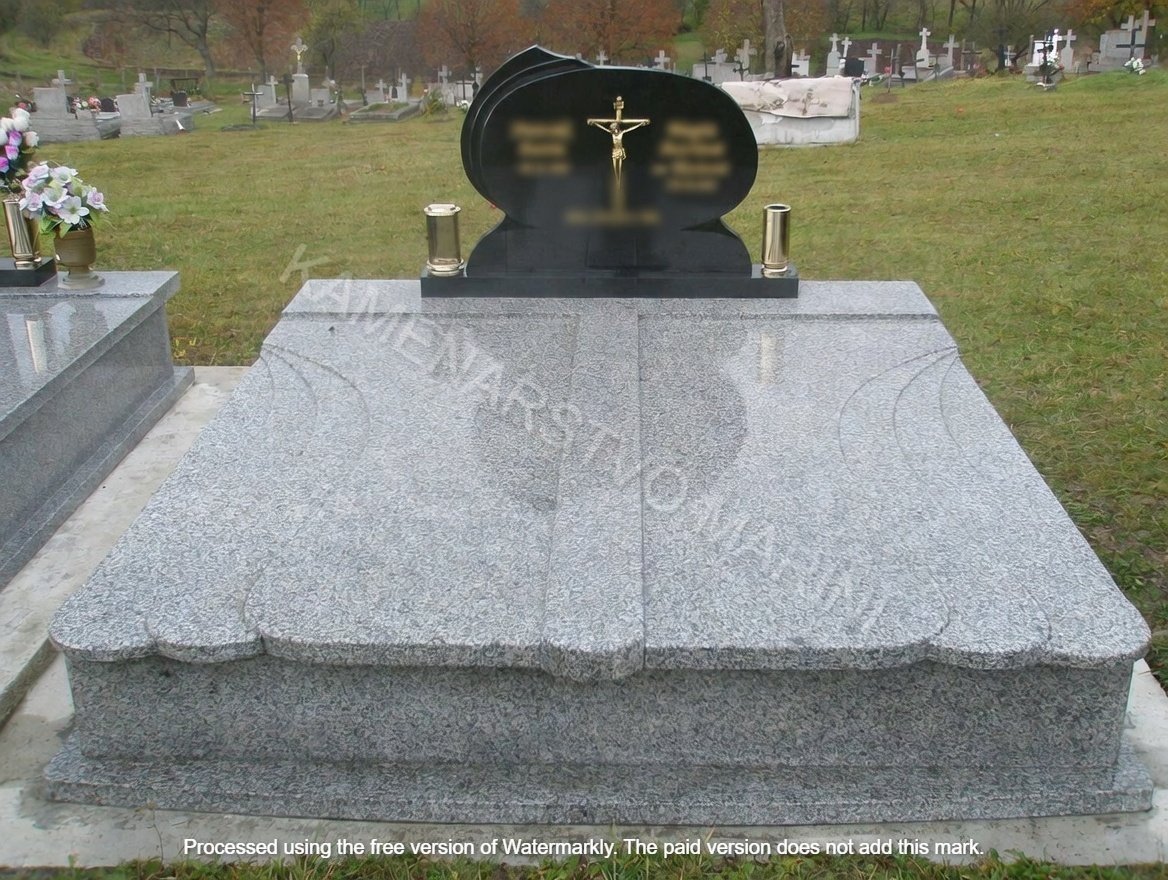Dvojpomníky 10